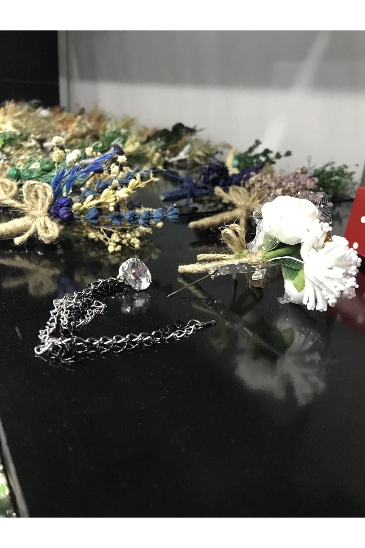 Weiße Boutonniere - Boutonniere des Bräutigams - Boutonniere des Trauzeugen - Kettenlos