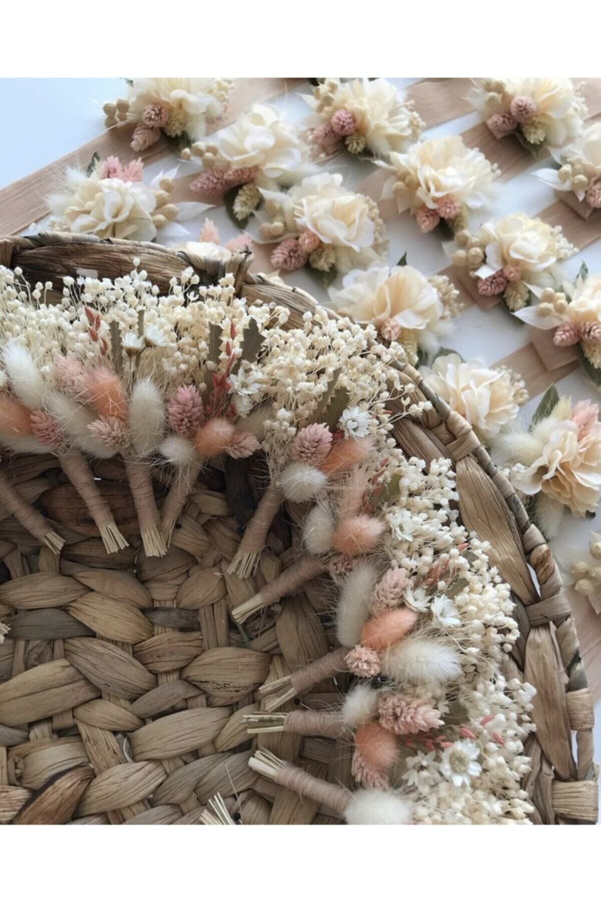 Boutonniere für den Trauzeugen und Bräutigam (5 Sets)