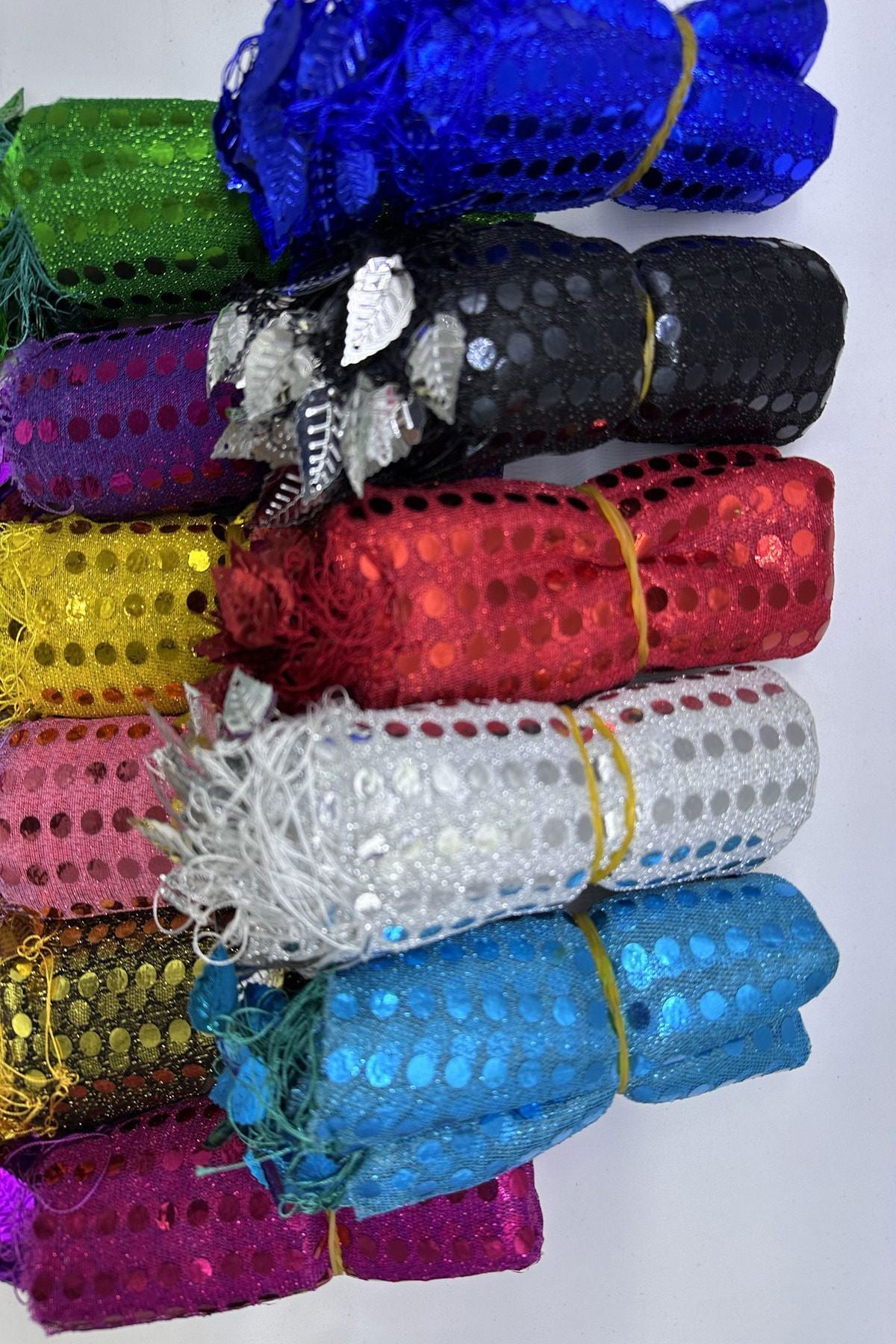 Halayda Neşe ve Renk: 10’lu Halay Mendili Farklı Renk Seçenekleri