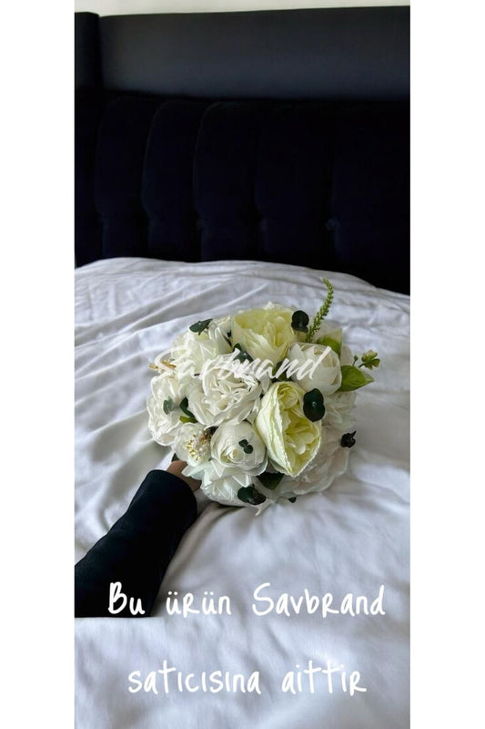 Strauß aus Pfingstrosen und Rosen, Brautstrauß mit Blumenstrauß
