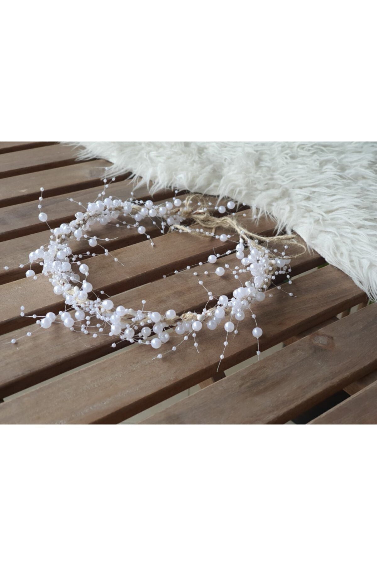 Weiße, schlichte Schwangerschaftskrone mit Perlen für Damen