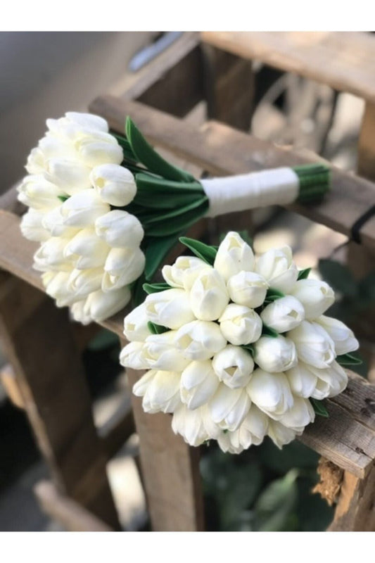 Nasse strukturierte Tulpen-Calla