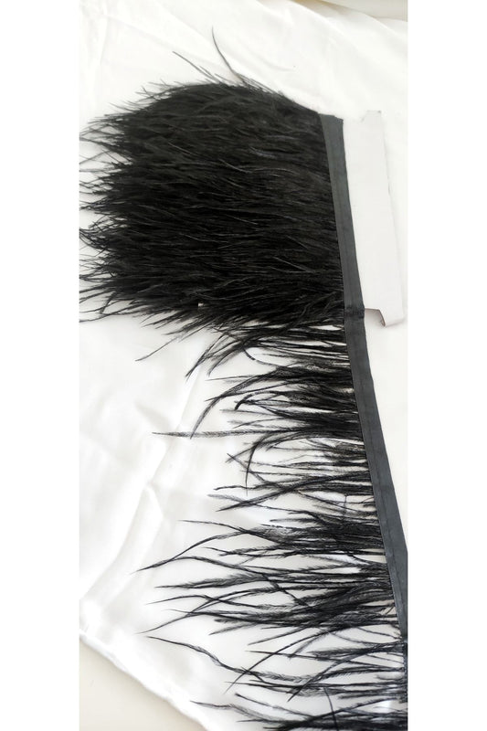 Straußenfederstreifen Schwarz (9 cm)