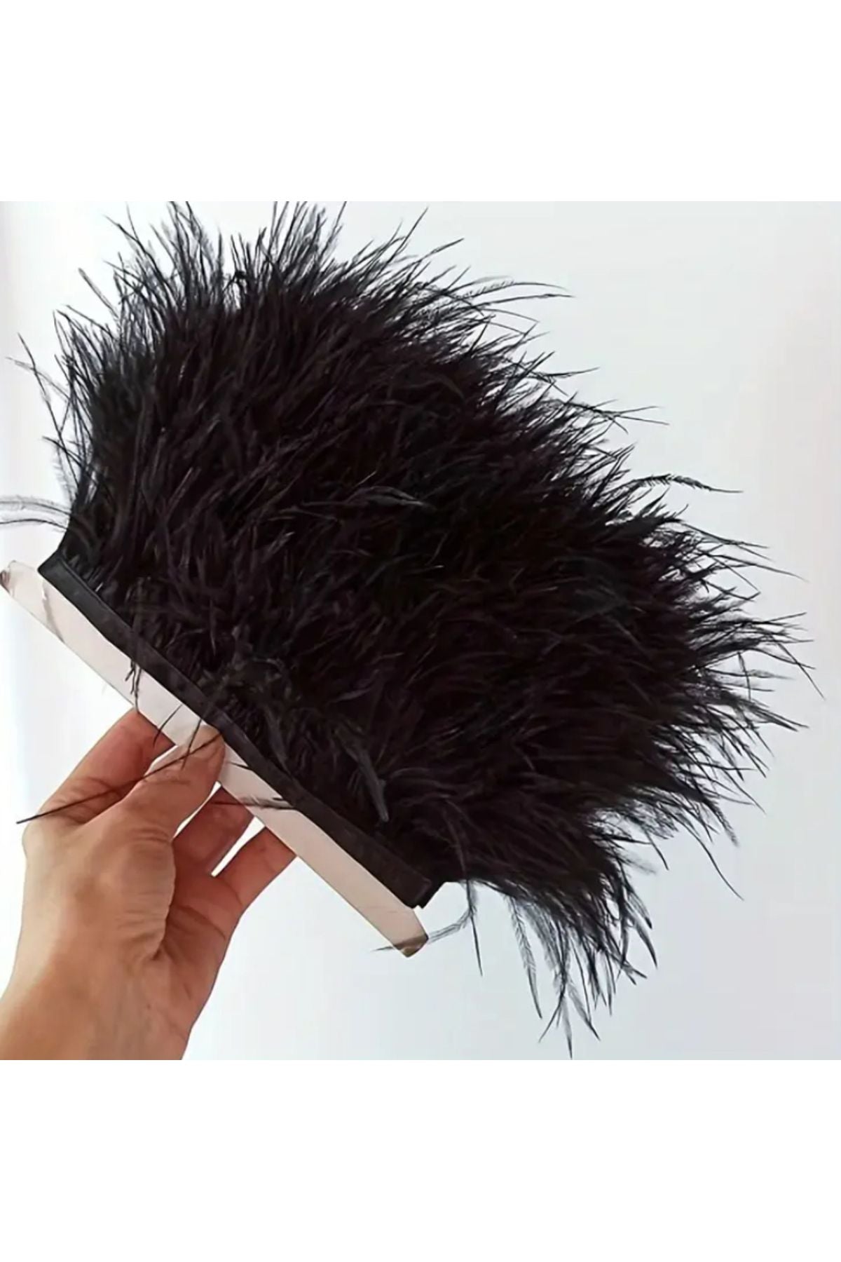 Schwarzes Straußenfederband – 9 cm Höhe, 1 Meter – Luxuriöses und natürliches Dekorationsmaterial