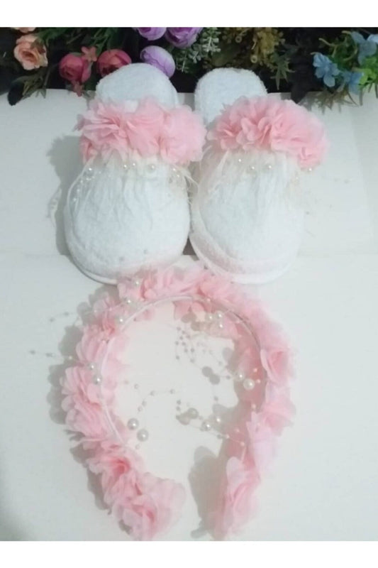 Mit Perlen und Blumen verziertes Umstands-Slipper-Kronen-Set 1000