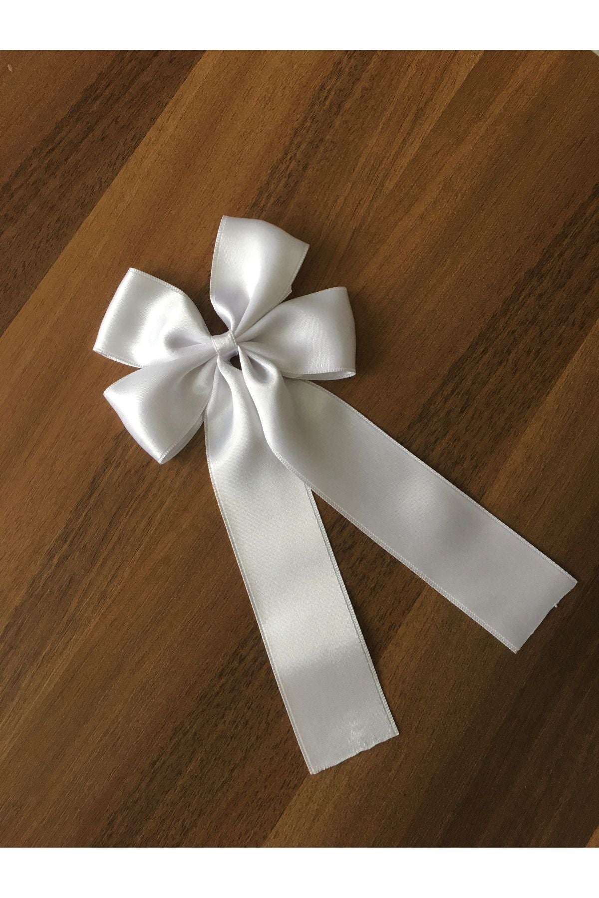 23. April Special Day Satin Bowknot Weiß