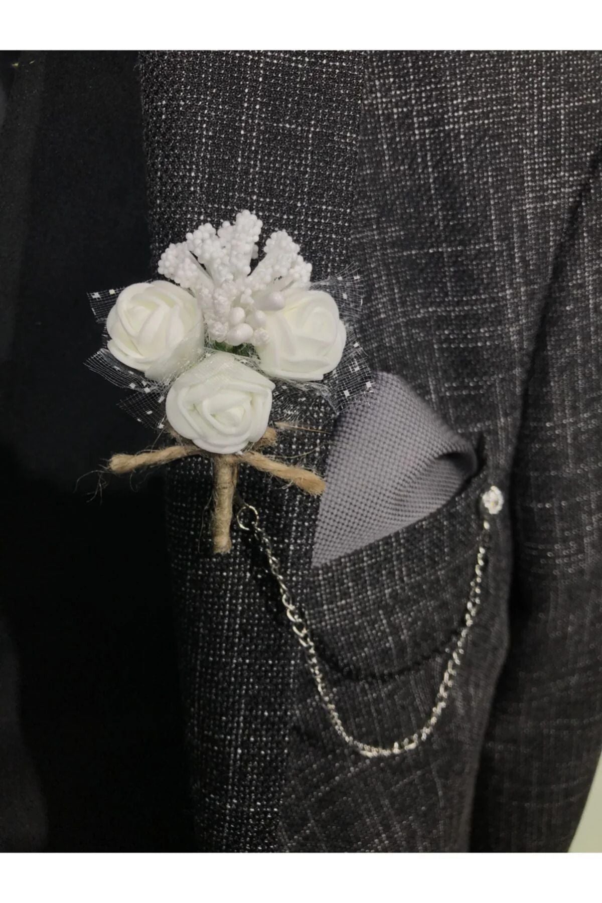 Schneeweiße Blumen Boutonniere, Schneeweiße Blumen Anstecknadel mit Samen