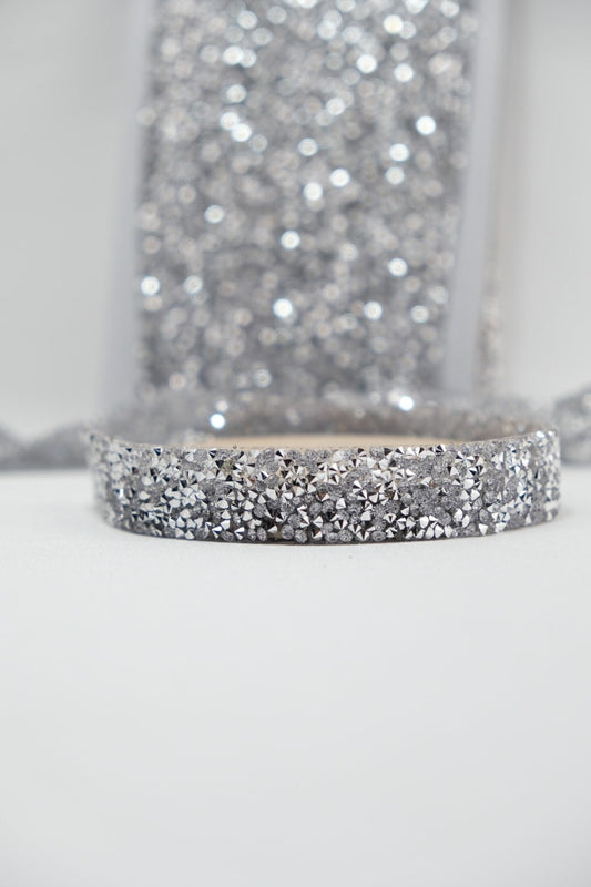 Dream Model Stone Bügelband Applikation Silber Farbe 2 cm x 1 Meter