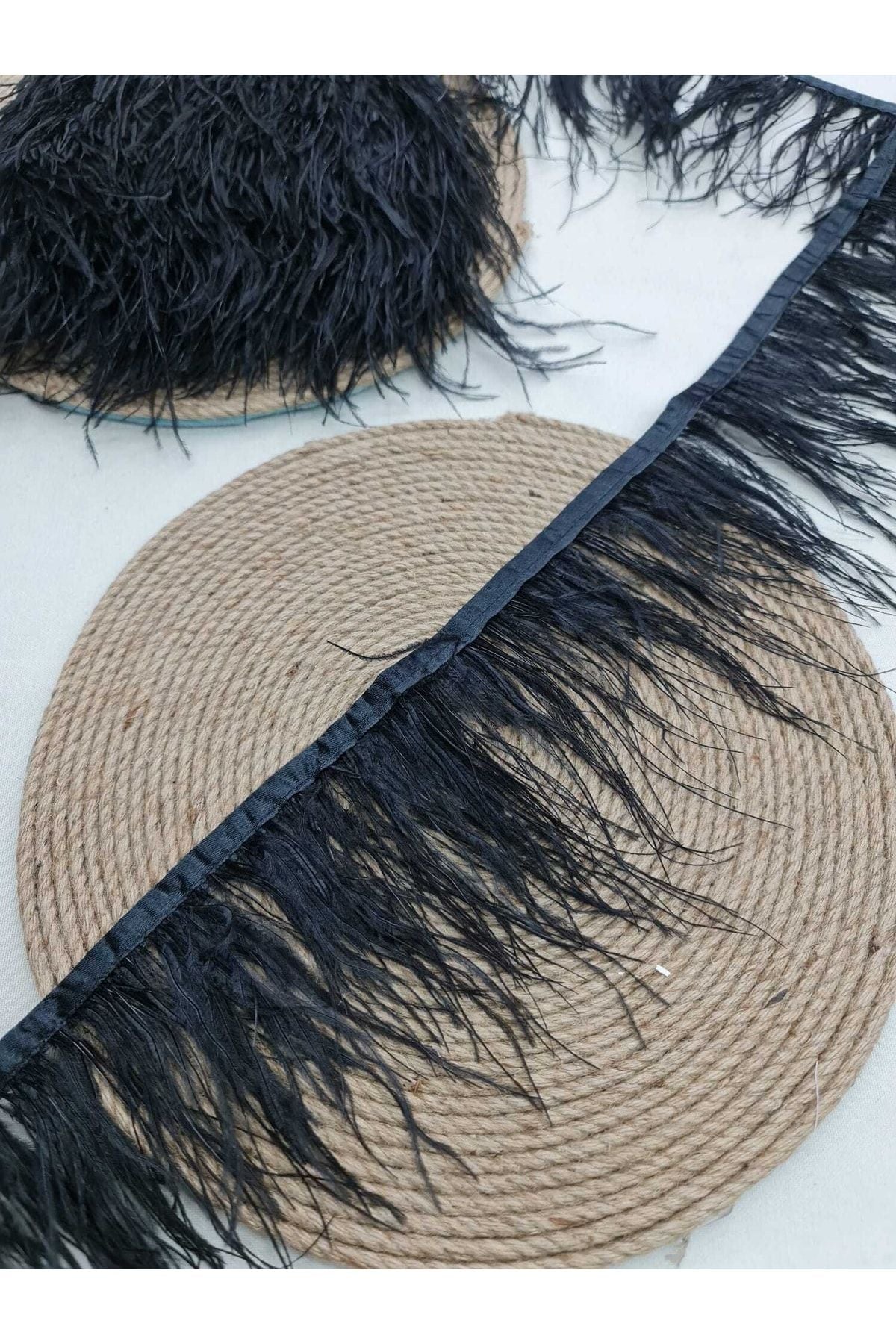 Gestreifte Feder Luxus Straußenfeder Schwarz 15 cm