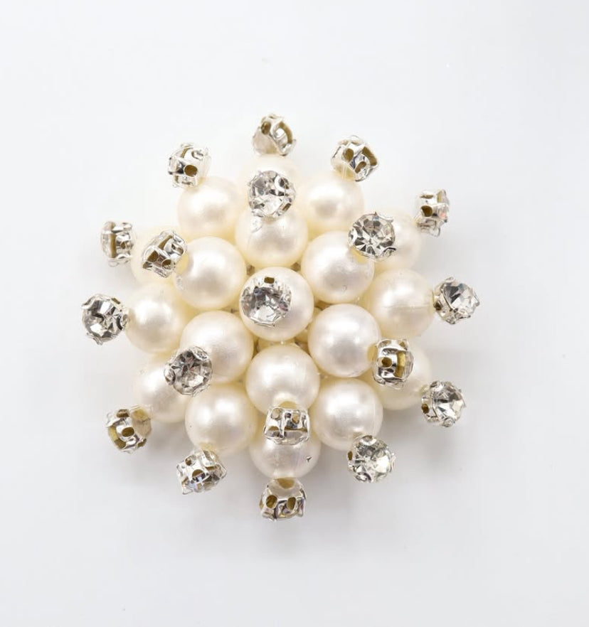 Perlensteinbrosche – Gold- und Silberfarbene Optionen Accessoire