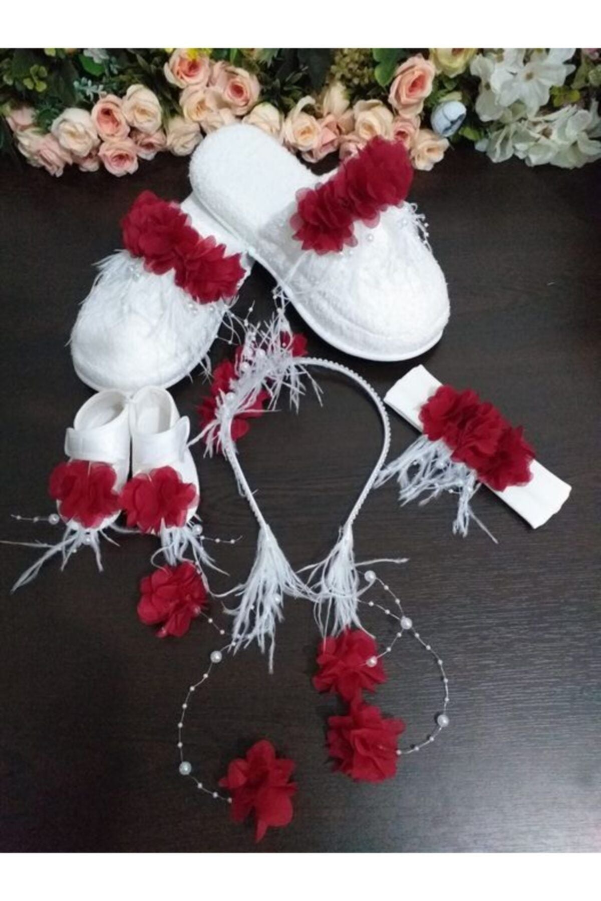 Lohusa Terlik Ve Taç Bebek Patik Ve Bandana Seti