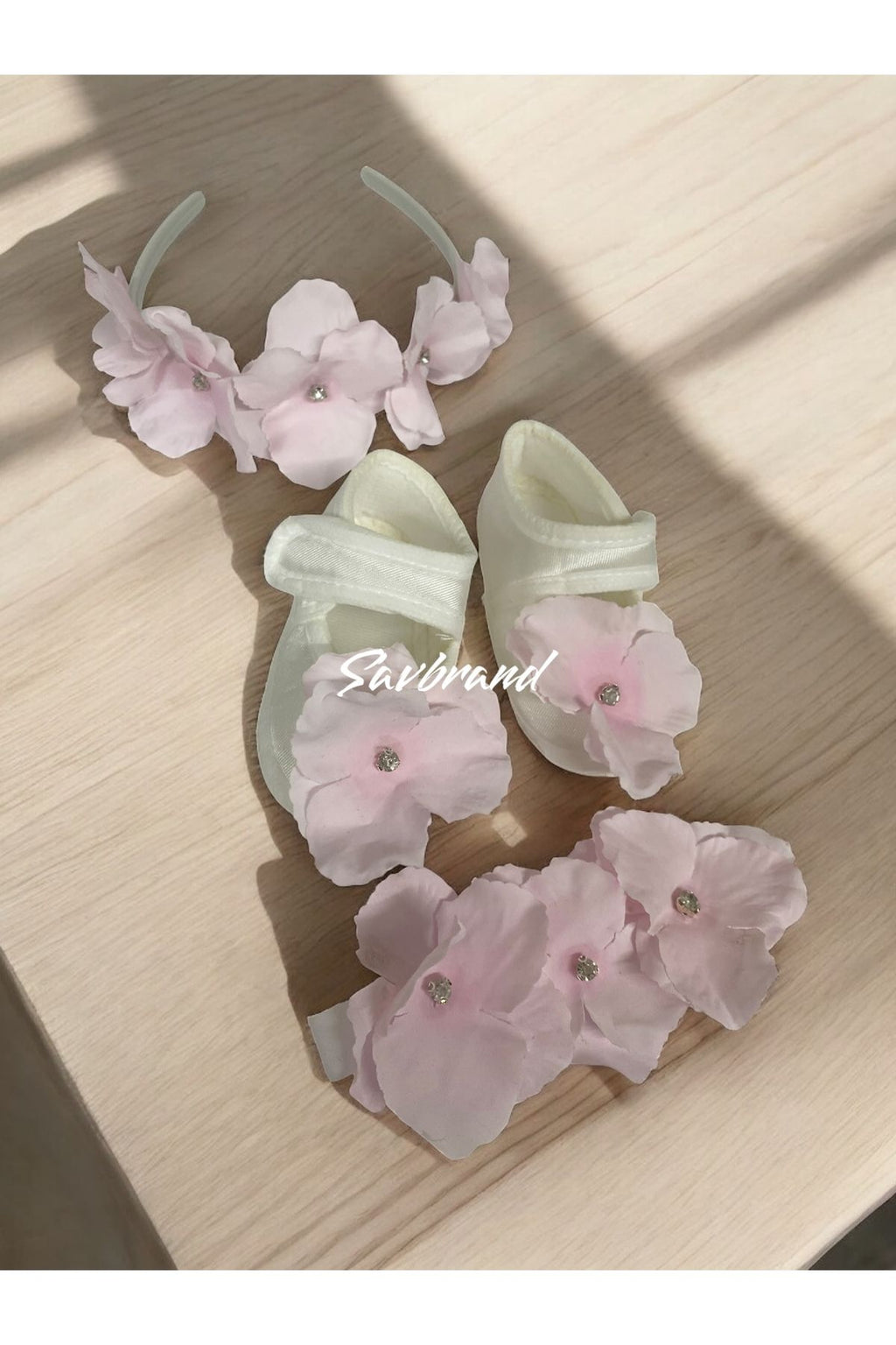Ortancalı Lohusa Anne Tacı Bandanası ve Bebek Patiği