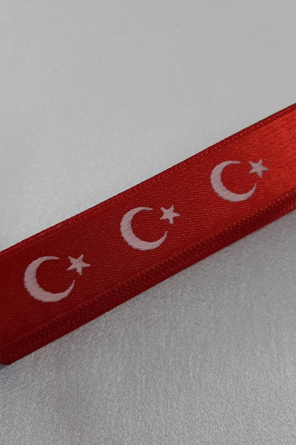 Kırmızı Ay Yıldız Bayrak Desenli Saten Kurdele