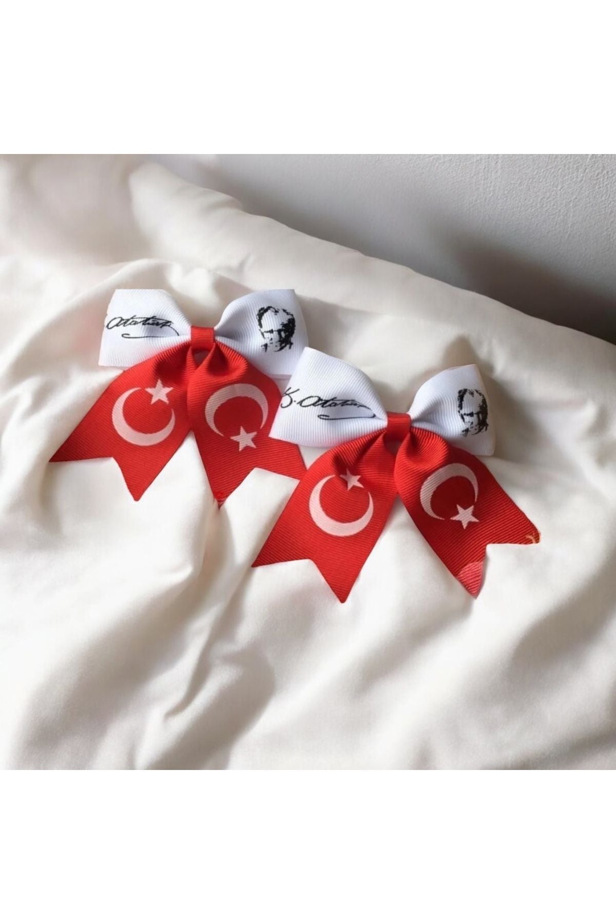 2 Adet Türk Bayrağı Ve Atatürk Imzası Bayrak 29 Ekim Klipsli Toka Seti