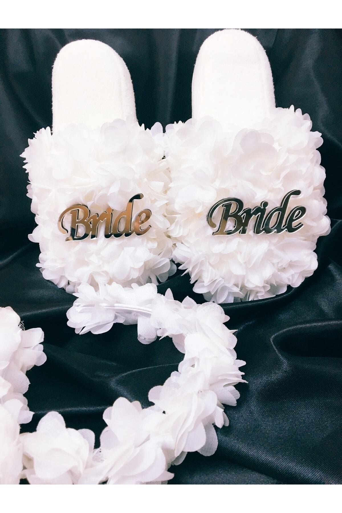 Beyaz Çiçek Detaylı Bride Pleksi Gelin Terliği Ve Tacı