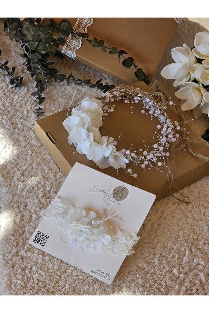 Weiße Hortensienblüte für Mutter und Baby, spezielles Design, Krone und Stirnband (Mutter-Kind- und Wochenbettkrone)