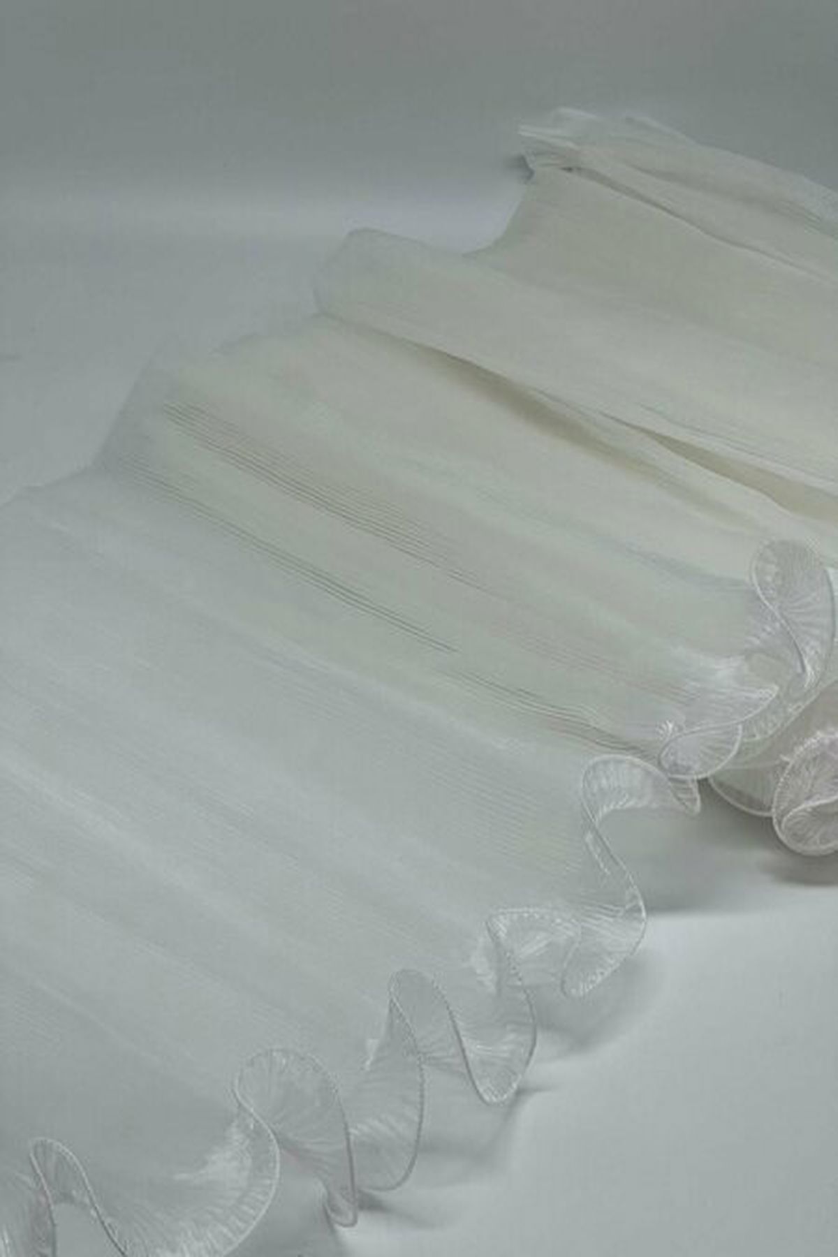 Gelin Çiçeği Sarma Tülü 10 mt   , Fırfırlı Gelin Çiçeği Sarma Tülü Paket