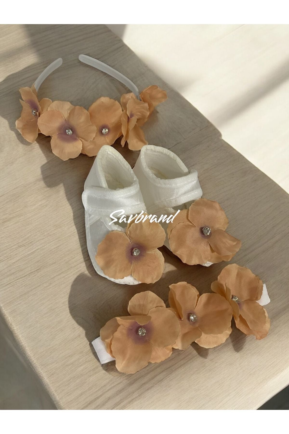 Ortancalı Lohusa Anne Tacı Bandanası ve Bebek Patiği