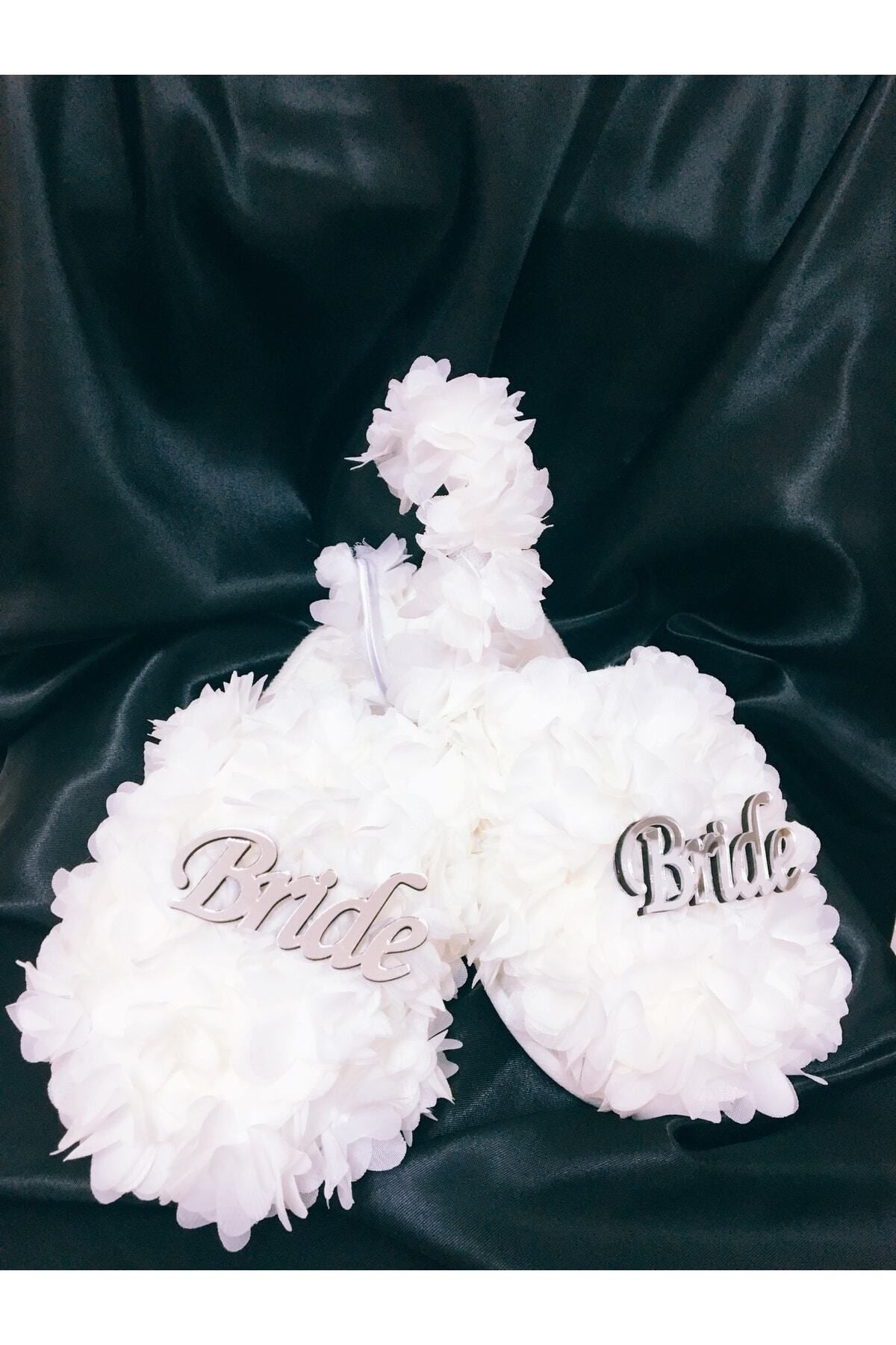 Beyaz Çiçek Detaylı Bride Pleksi Gelin Terliği Ve Tacı