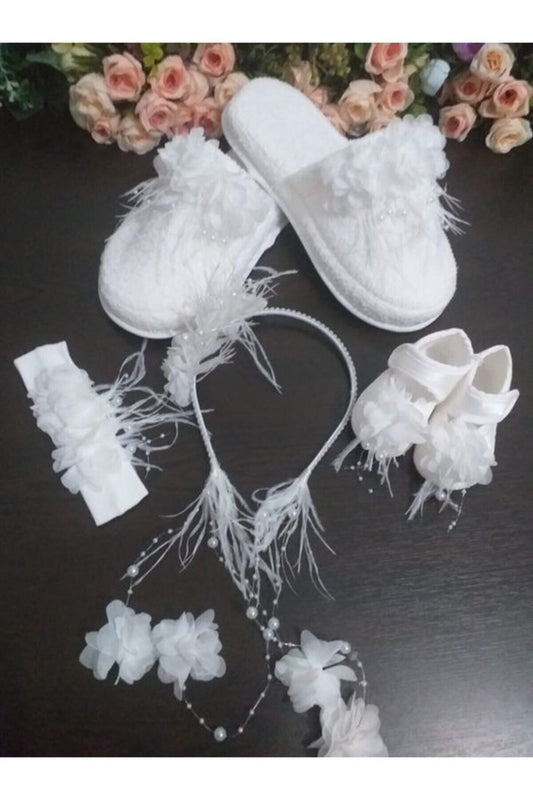 Umstandspantoffeln, Babyschuhe mit Krone und Bandana-Set