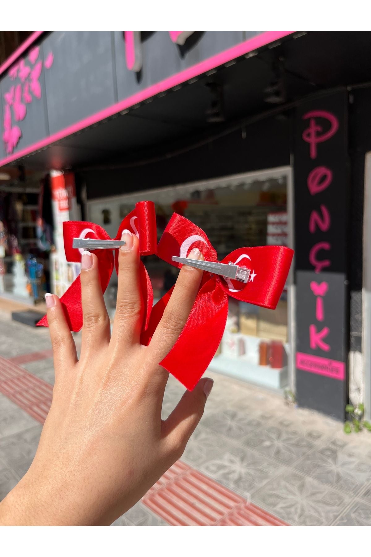 23 Nisan Tokası Kırmızı Fiyonk Ay Yıldızlı Pens Toka