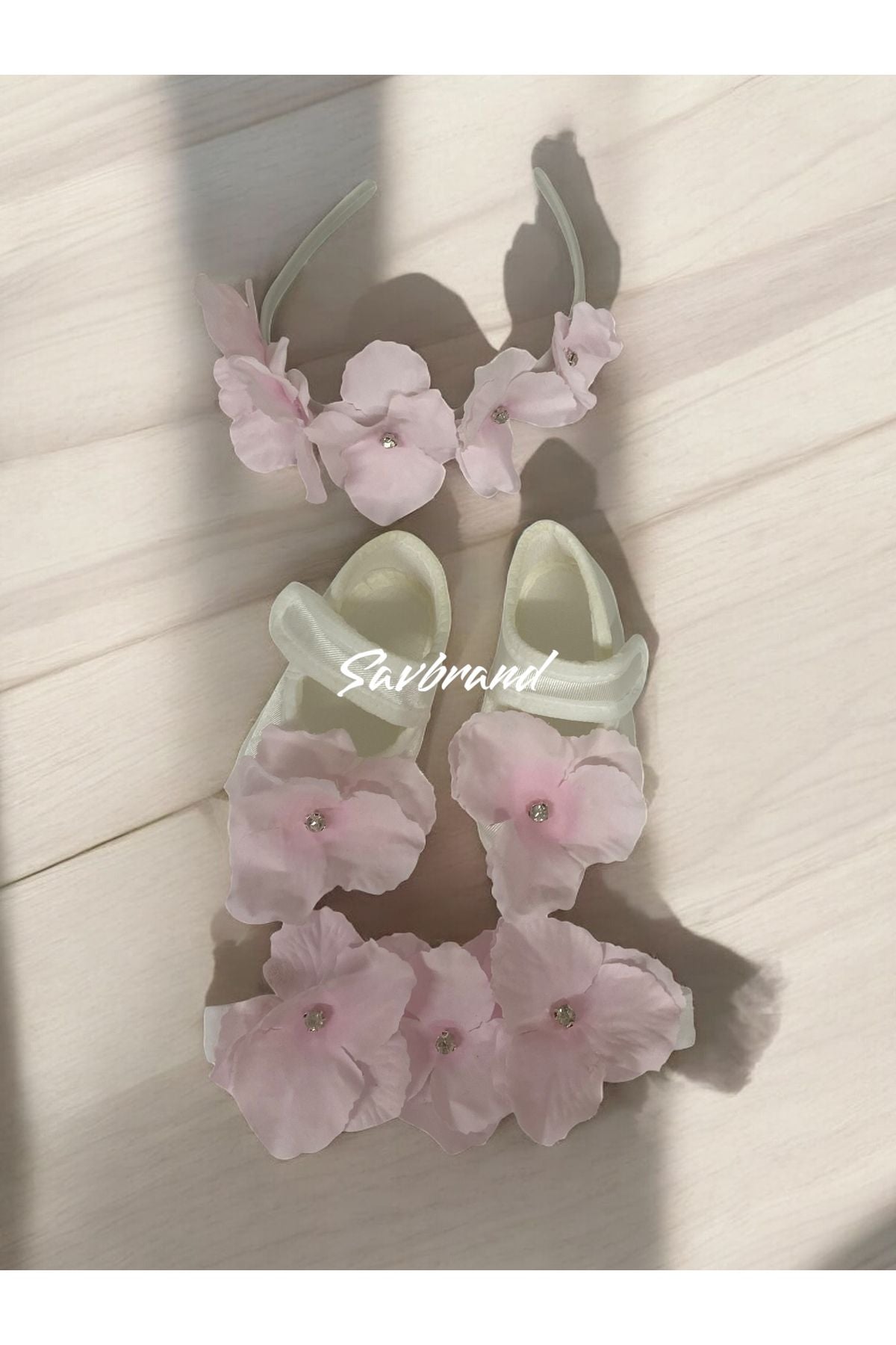 Ortancalı Lohusa Anne Tacı Bandanası ve Bebek Patiği