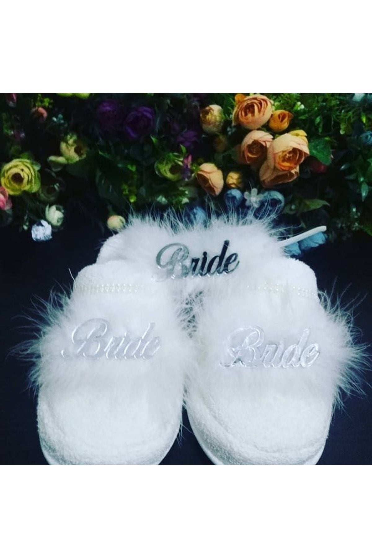 Brautschuhe und Krone