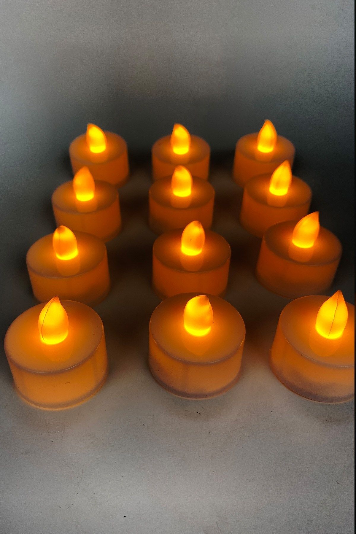 Batteriebetriebene LED-Kerzen 10 Stück – Besonderes Design, Accessoire, hochwertige Produktion, auffälliger Stil