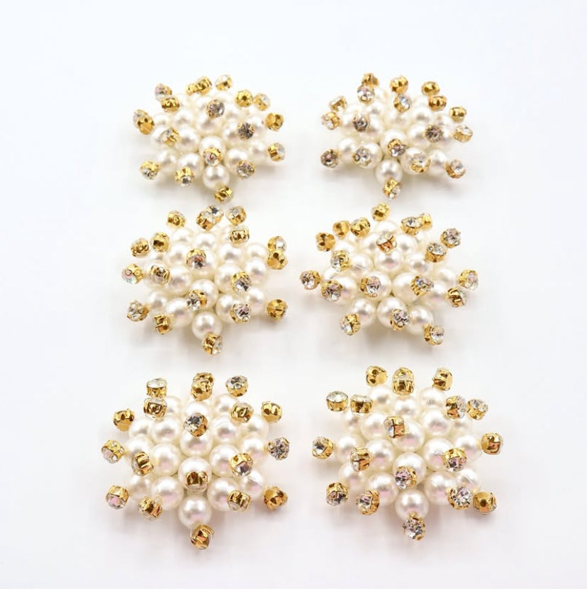 Perlensteinbrosche – Gold- und Silberfarbene Optionen Accessoire
