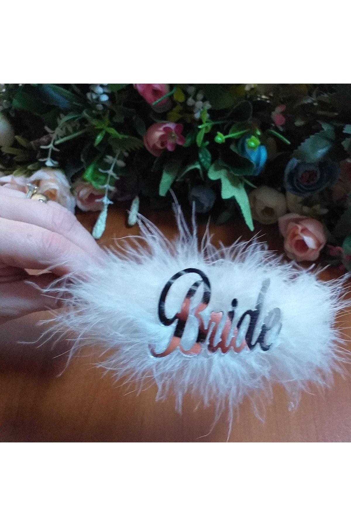 Brautschuhe und Krone