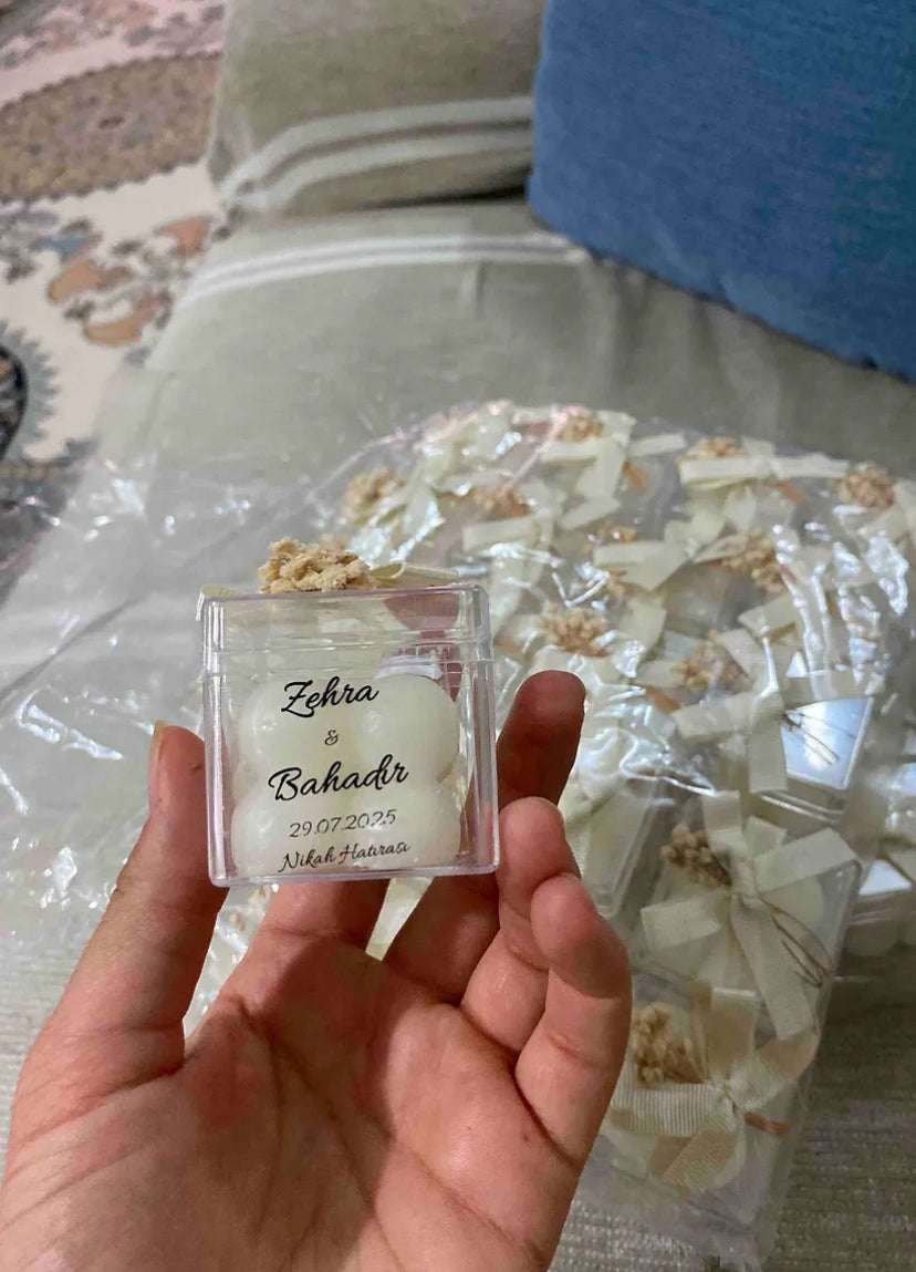 Özel Düğün Nikah Şekeri – Lüks Mini Çiçekli Bubble Mum Krem Kurdaleli Hediyelik (15 Adet)