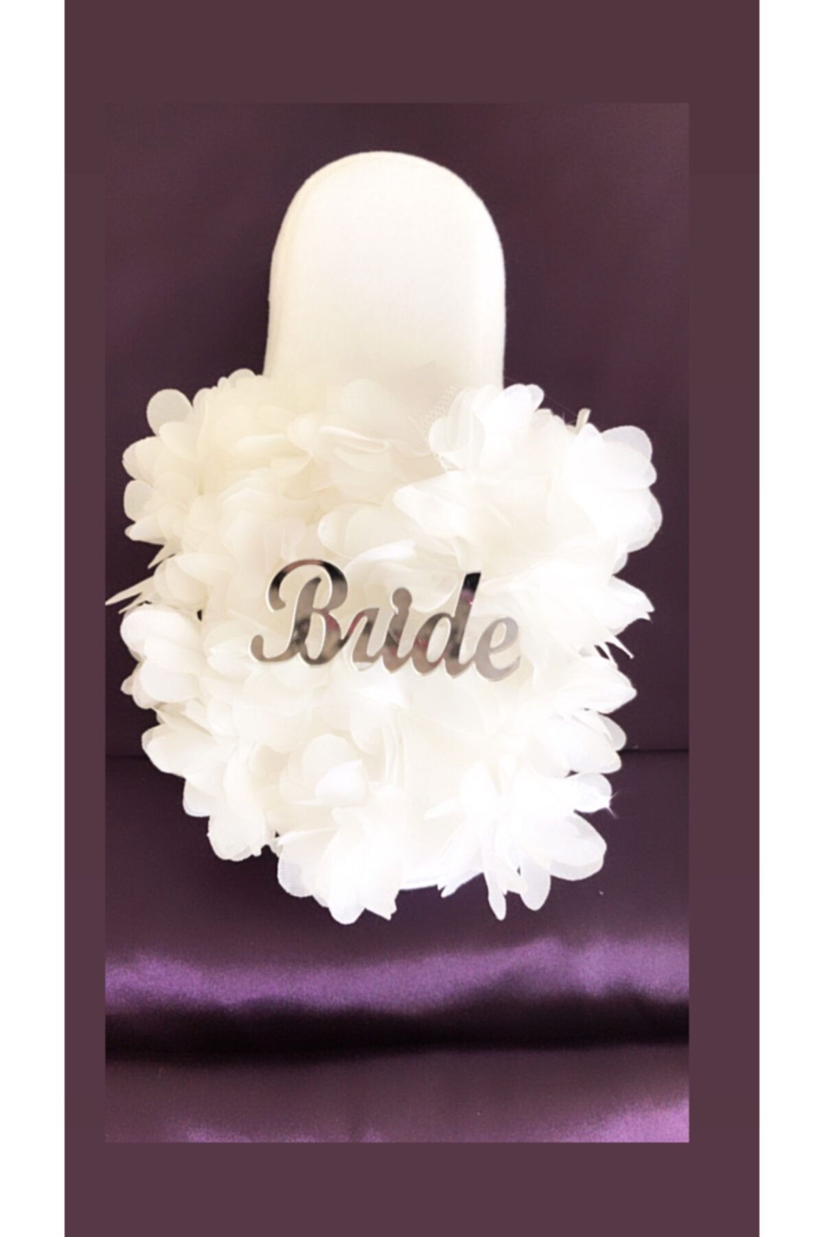 Weiße Braut-Hausschuhe mit Perlenkrone für Damen