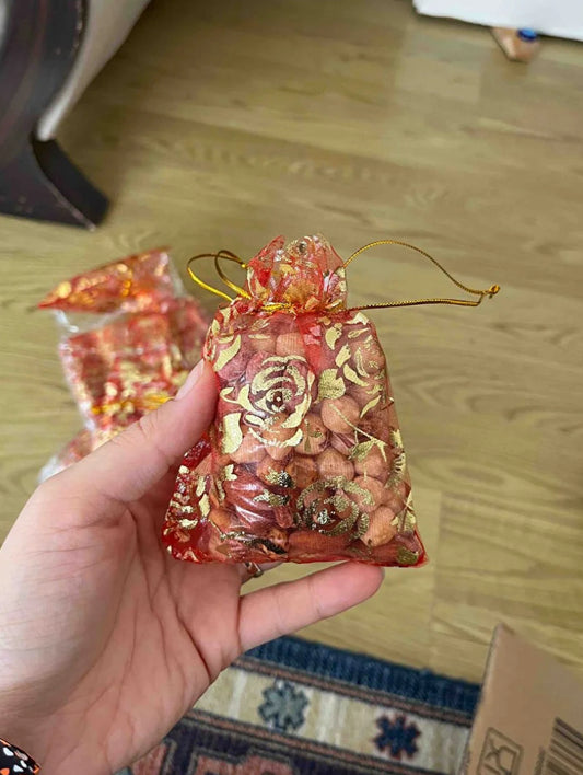 50 Adet Kırmızı Tül Çerez Kesesi 9x12 cm – Kına, Nişan, Söz ve Davetler İçin Şık Hediye Kesesi