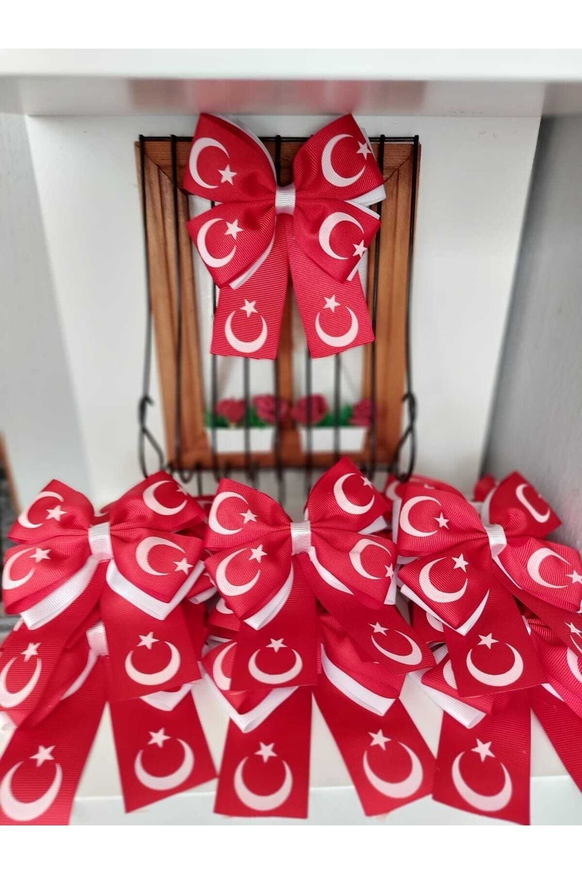 23 Nisan Ay Yıldız Türk Bayrağı Baskılı Kombin Toka Kırmızı Beyaz (paket Içeriği 11 Adettir.)