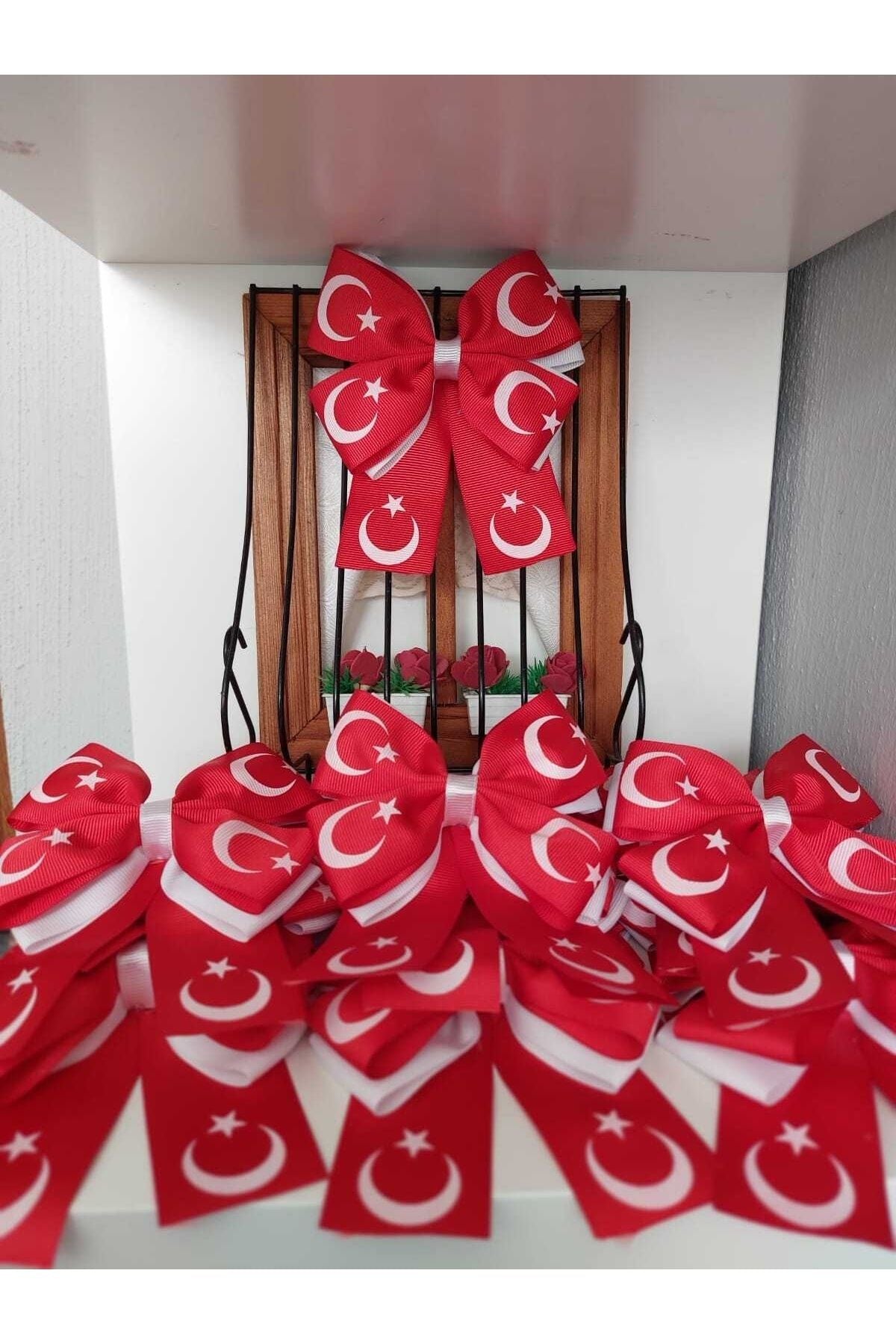 23 Nisan Ay Yıldız Türk Bayrağı Baskılı Kombin Toka Kırmızı Beyaz (paket Içeriği 11 Adettir.)